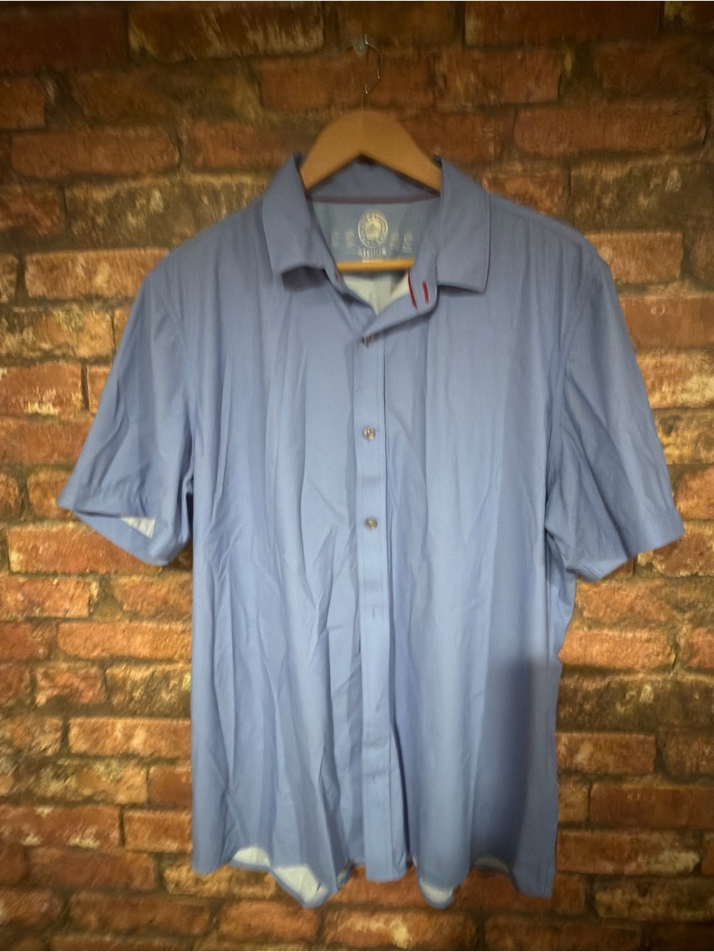 Men's Light Blue Short-Sleeve Button-Up Shirt